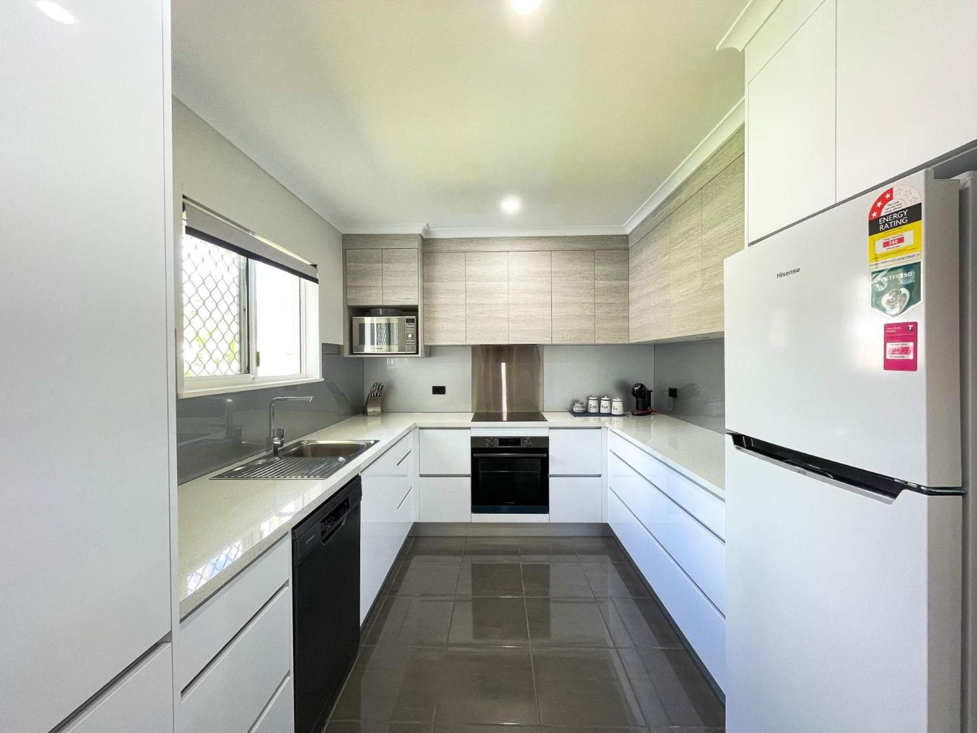 Beach House On Burrum- Close To Beach- 3Br- Wifi-Foxtel Woodgate Εξωτερικό φωτογραφία